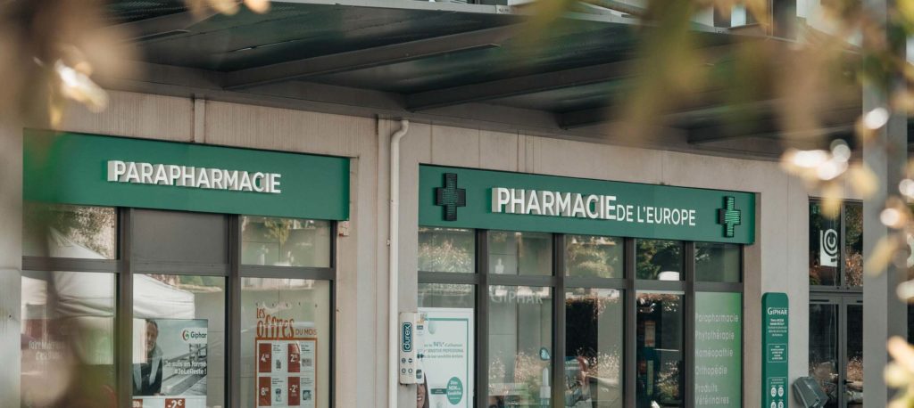 pharmacie-europe-biarritz-enseignes-graffiti